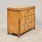 1614 4184 CHEST OF DRAWERS